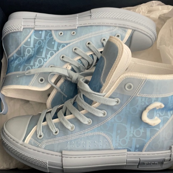 Dior B23